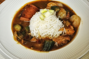 crowdgumbo-closebowl-jpg