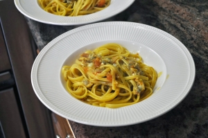 linguinewithclams-bowl