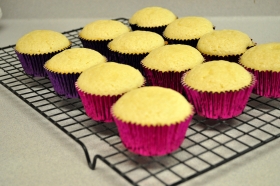 vanilla-cupcakes-baked